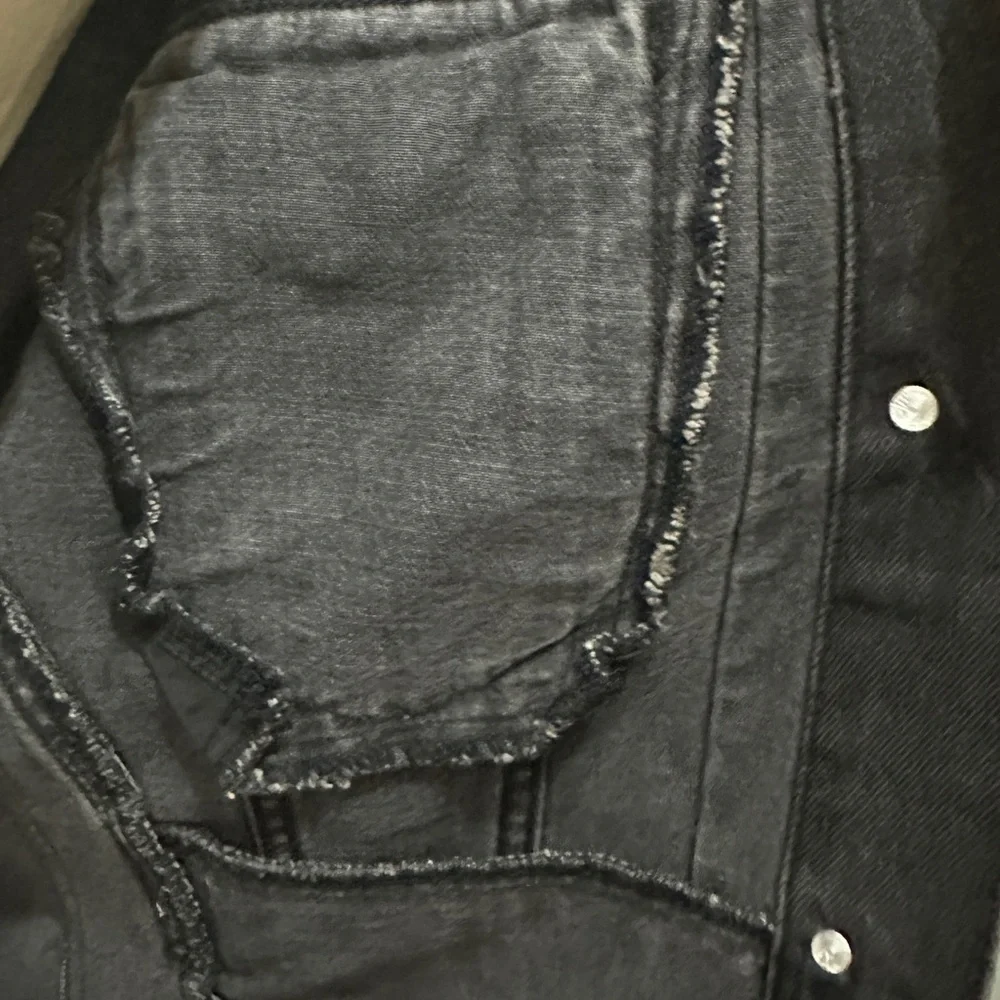 ASOS | Mauritius EUC Oversized Black Acid Wash Denim Jacket (Size US 4-6) - Picture 7 of 13